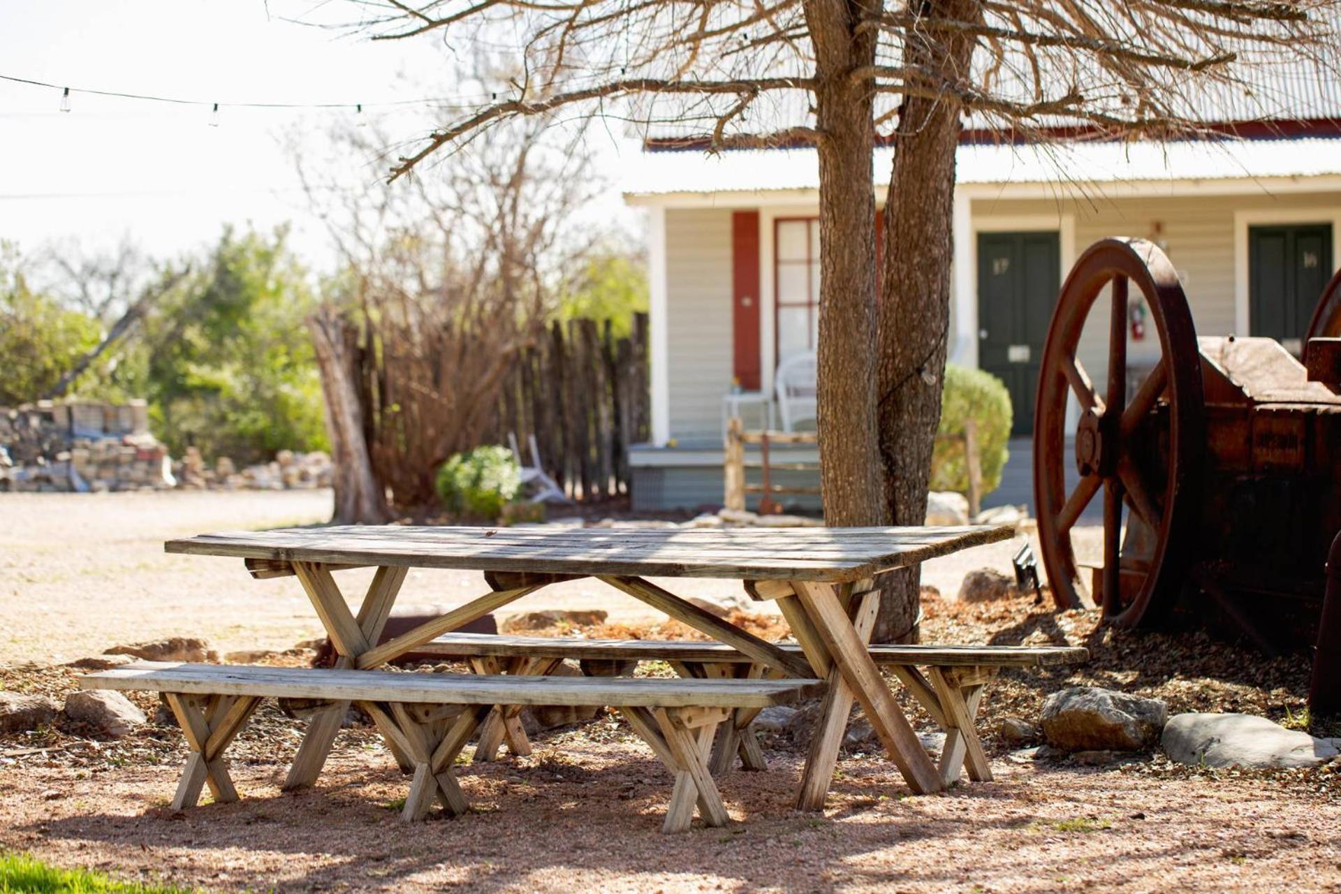 #6 The Root Cellar At Garrison In Gruene New Braunfels Exterior foto