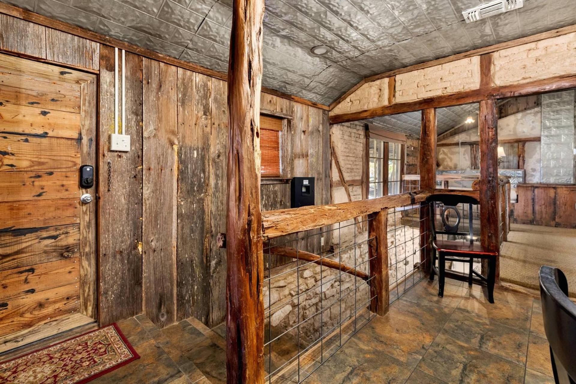 #6 The Root Cellar At Garrison In Gruene New Braunfels Exterior foto